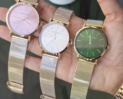 Hannah Martin round face watch